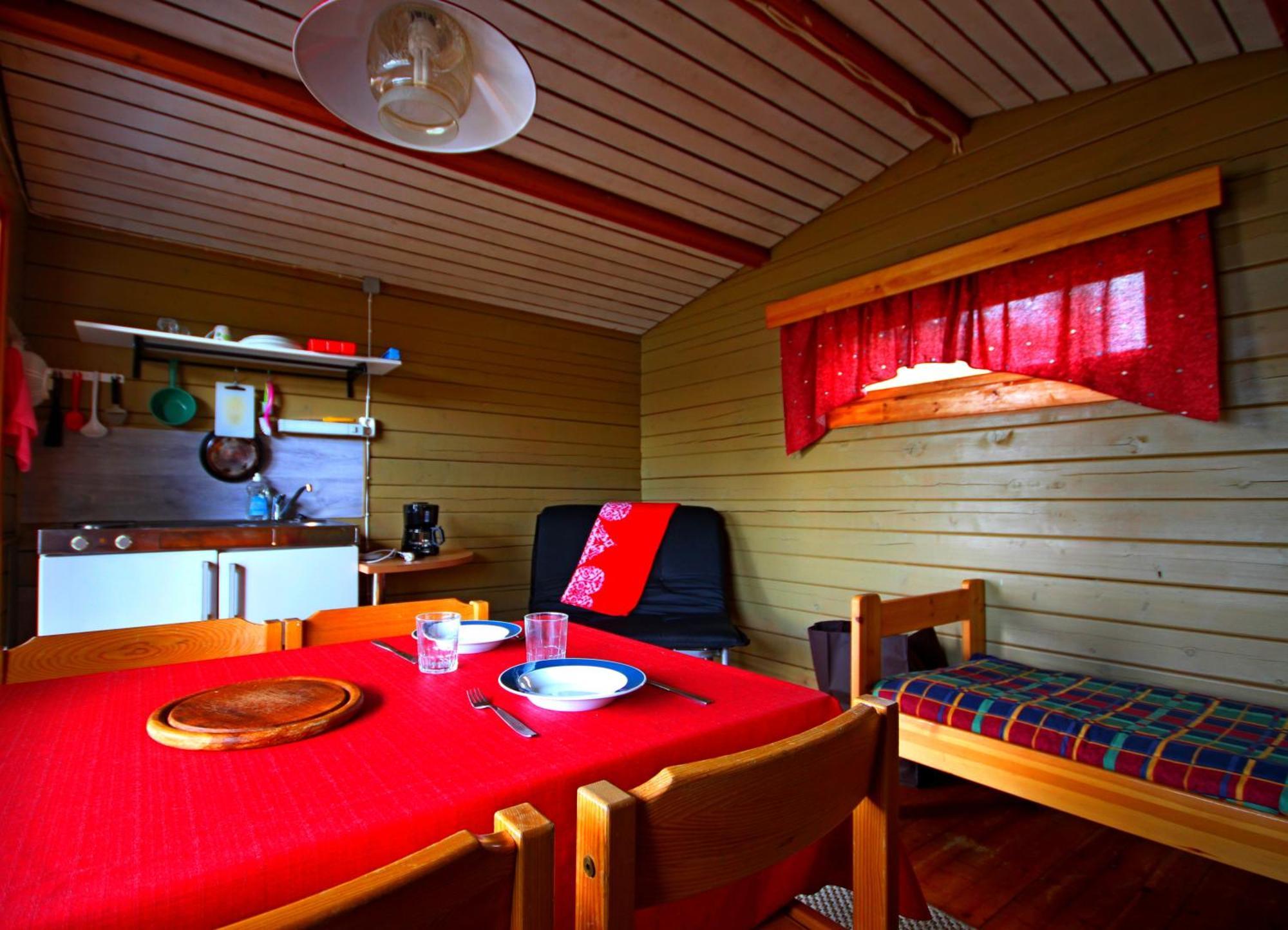 Ukonjaerven Holiday Village Ивало Номер фото